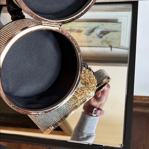 Chic Black and Gold Women's Clutch - Picture 11 of 11